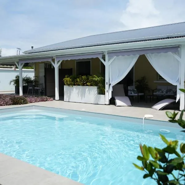 Anse-Bertrand에 위치한 호텔 Villa Créoléna - Chambres d'hôtes avec piscine - option kitchenette - proche plage - calme absolu - Nord Grande-Terre
