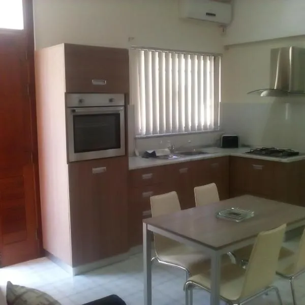 Private village apartment, hôtel à Kirkop