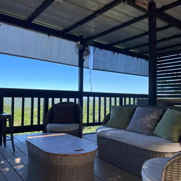 Doa Blanca Cabin Mountain View, מלון בUtuado