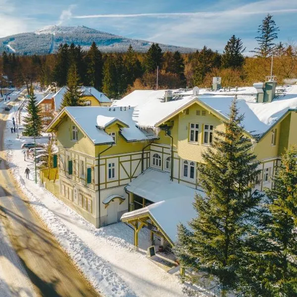 Platinum Adults、シュクラルスカ・ポレンバのホテル