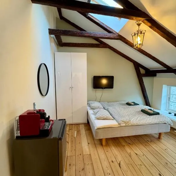Charming loft in the heart of Old Town โรงแรมในมัลเมอ