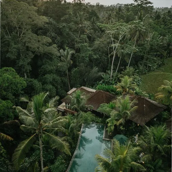 Aksmi Suites & Villas, hotel en Bedahulu