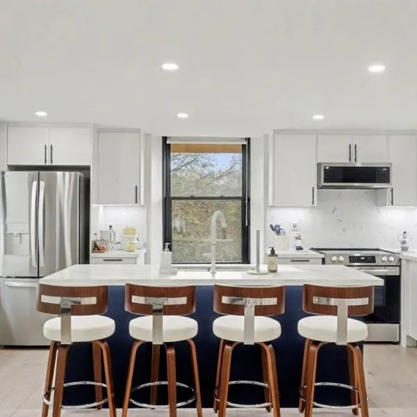 The Wynford Dreamy Capri Suite, hótel í Elora