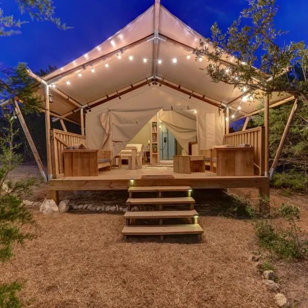 Glamping Getaway on Winery in Hill Country, hotell Johnson Citys