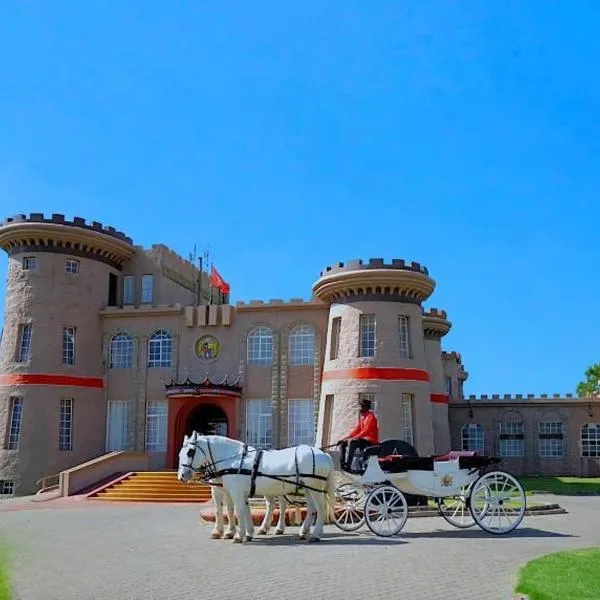 Ndaragwa에 위치한 호텔 Tafaria Castle & Center For The Arts