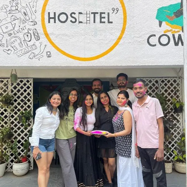 HOSHTEL99 - PRIME - Stay, Cowork & Connect, hotel v destinaci Puné