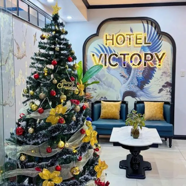 VICTORY hotel Q8، فندق في مدينة هوشي منه