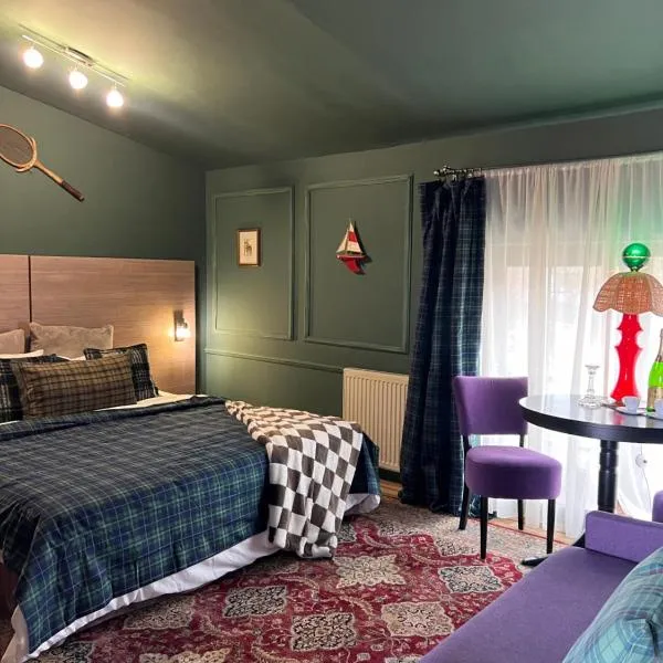 Studio ApartCity, hotel in Braşov