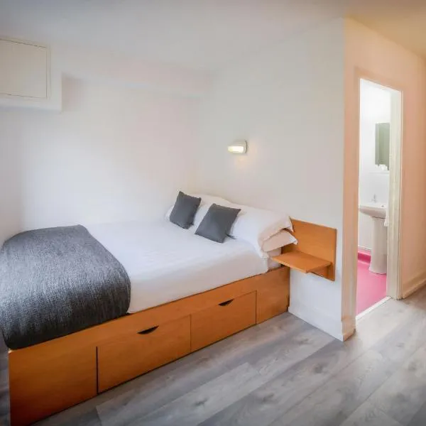 Dromroe Village University of Limerick, hotel in Limerick