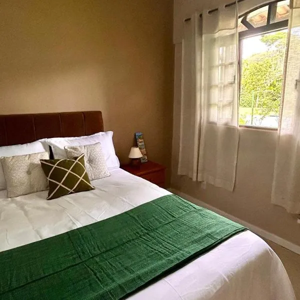 Recanto dos Viajantes - Apto Condominio Bracuhy, hotel in Angra dos Reis