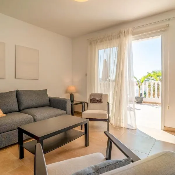 Viesnīca 300m to Nissi Beach, Pool & Sunny Terrace Aijanapā