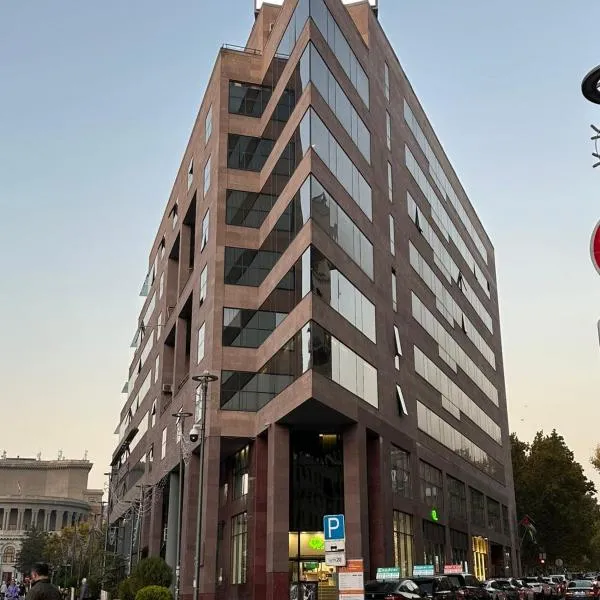 Nord Gate Avenue Hotel, Hotel in Jerewan