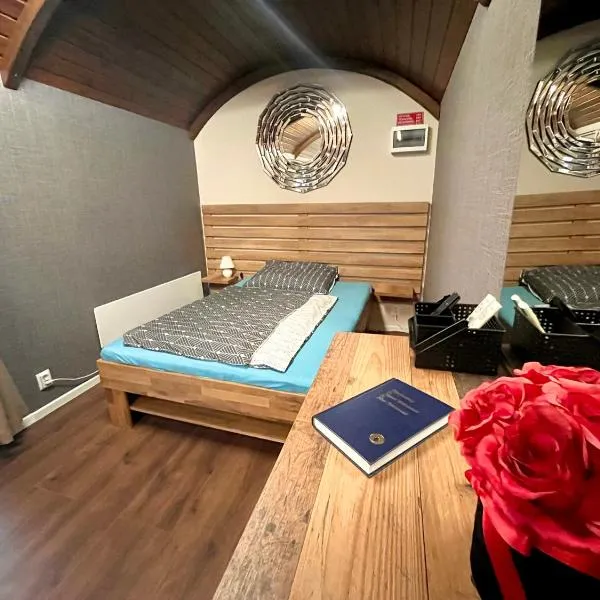 ESZLA 1 Apartman Free large secure parking、デブレツェンのホテル