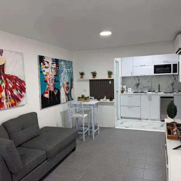 Modern Studio in La Puntilla By VSS, hotel i Arecibo