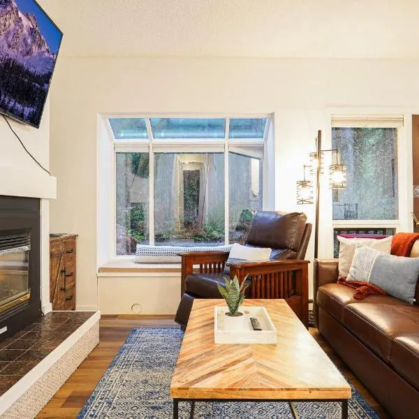 Mt Baker Den, Sleeps 4, hotel in Glacier