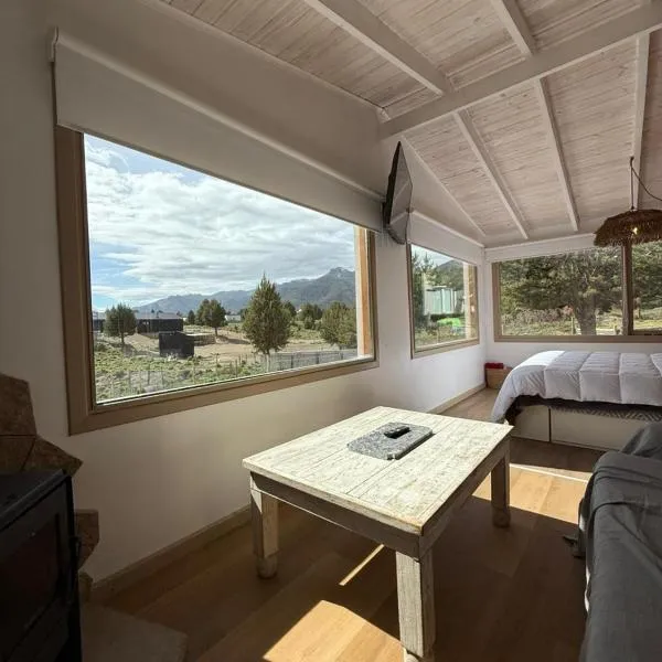 Cabaña El galpon - Villa Meliquina de Espacio Bandurrias -, hotell sihtkohas Villa Meliquina