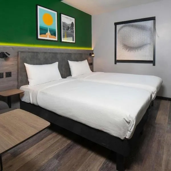ibis Styles London Gatwick Airport, hôtel à Crawley