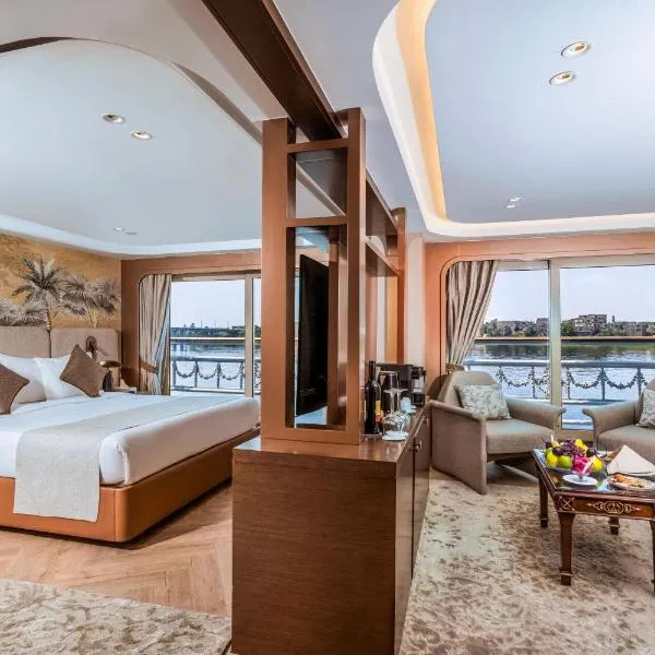 Sonesta St George Nile Cruise - Aswan to Luxor 3 Nights from Friday to Monday，位于阿斯旺的酒店