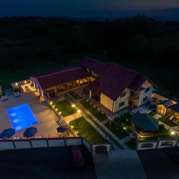 Pensiunea Adrian, ξενοδοχείο σε Novaci-Straini