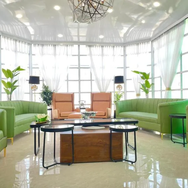 ASNB Residence, hotel em Multan