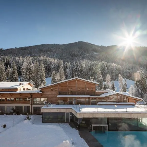 Alpine Nature Hotel Stoll, hotell sihtkohas Gsies