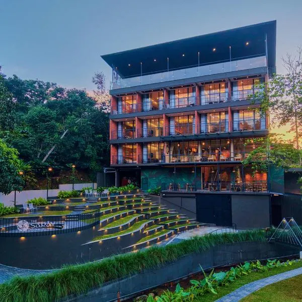 The Saray Munnar Luxury Resort with Pool by VOYE HOMES, hotel in Munnar