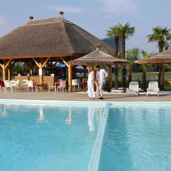Viesnīca Mjus Resort & Thermal Park pilsētā Kermenda