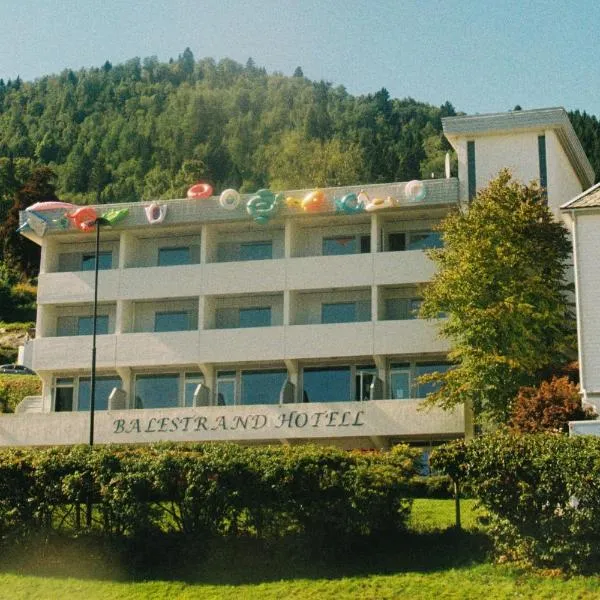 Balestrand Hotel、バレストランドのホテル
