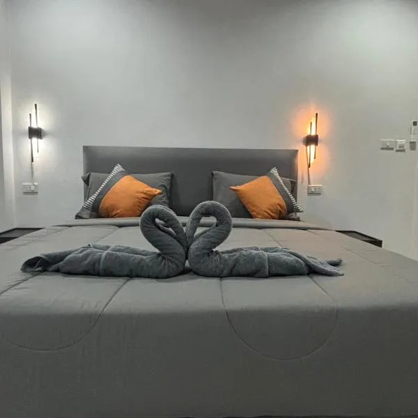 Tonmai Suites III – hotel w mieście Ko Lanta