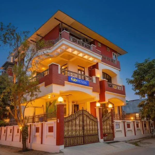FabHotel Raka Inn, hotell i Allahābād