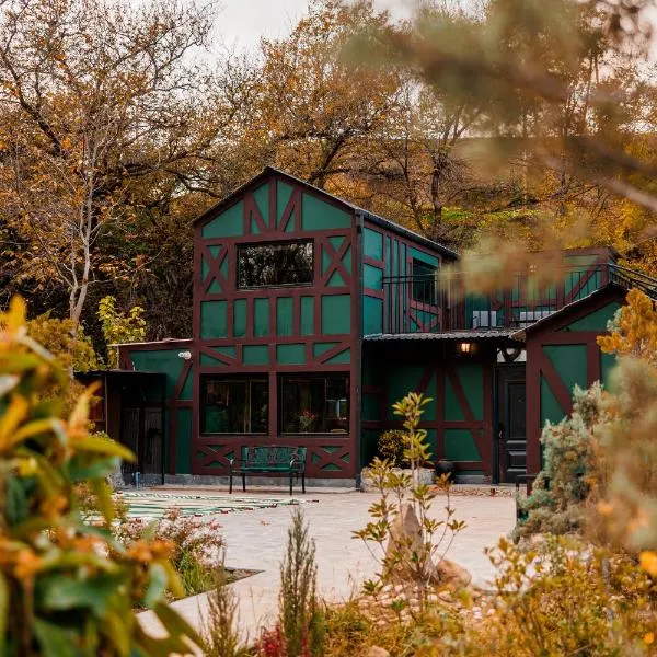 Chalet Green, מלון בטביליסי סיטי