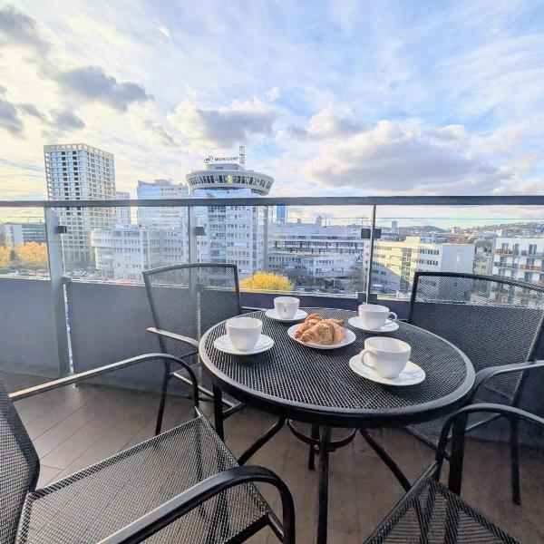 Mills - free parking - balcony with city view - close to Nivy mall, Братислава
