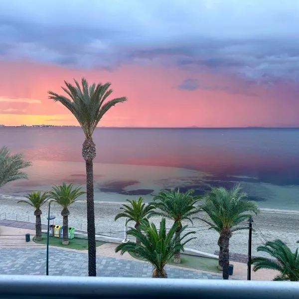 Hotel Neptuno、サン・ペドロ・デル・ピナタルのホテル