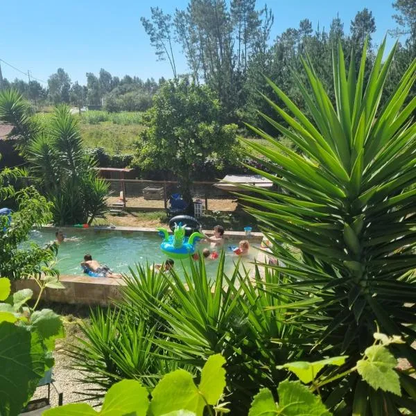 Yuccasa - Small Glamping Camping & Studio's、ポンバルのホテル