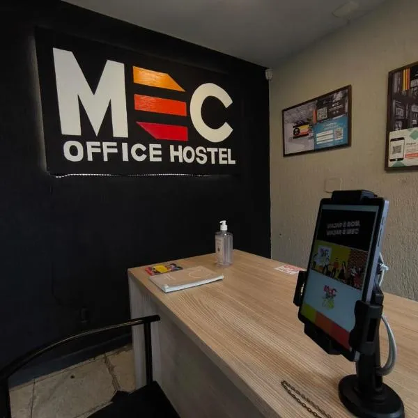MEC Office Hostel, hotel v destinaci Niterói