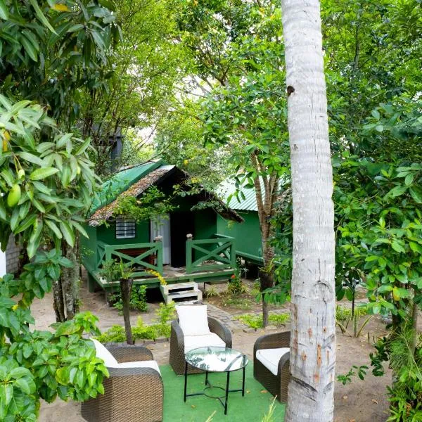 Le Jardin Arhumatic Sambava, hotel in Sambava