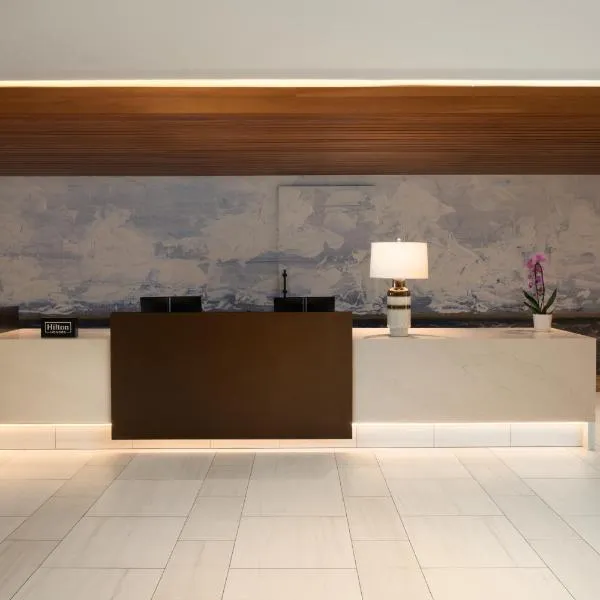 DoubleTree by Hilton Providence Airport Warwick, ξενοδοχείο σε Γουόργικ