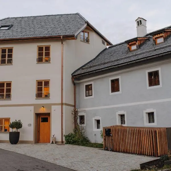 Mesnerhaus & Gourmetrestaurant Mesnerhaus mit 4 Hauben, hotel v destinaci Mauterndorf