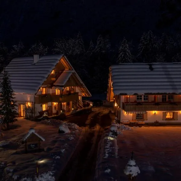 ALPIK Chalets - Bohinj, hotel v destinaci Bohinj