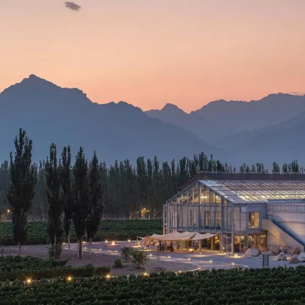 LOSTVILLA·Xiaduolan Winery(Yinchuan), хотел в Инчуан