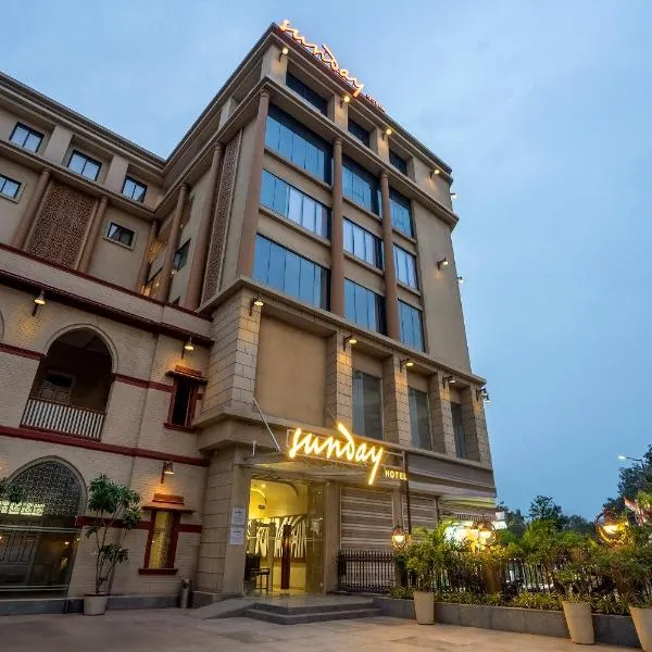 Sunday Hotel Vadodara, hotel in Vadodara
