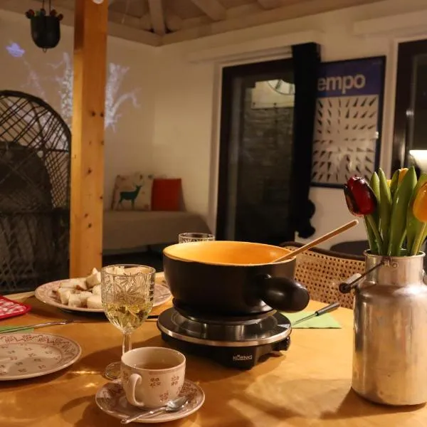 Cà Armonia 1 Lake & Mountain View Apartment, hotel v destinaci Mergoscia