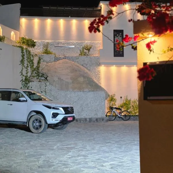 Wadi Bani Khalid Guest house, מלון בDawwah