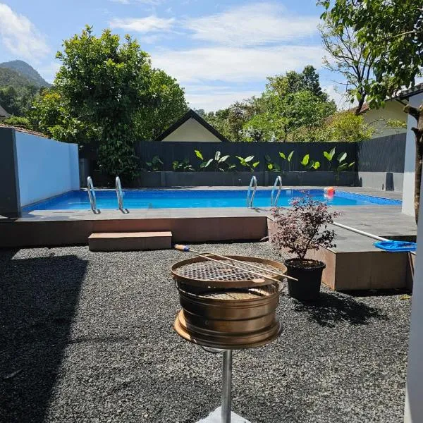 Mount Wave Holiday Pool Villa, hotel in Wayanad