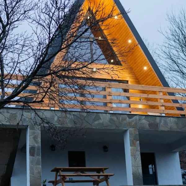 Art A Cabin, хотел в Teşila