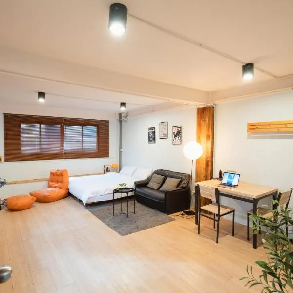 Dec room at bangsue โรงแรมในBang Su
