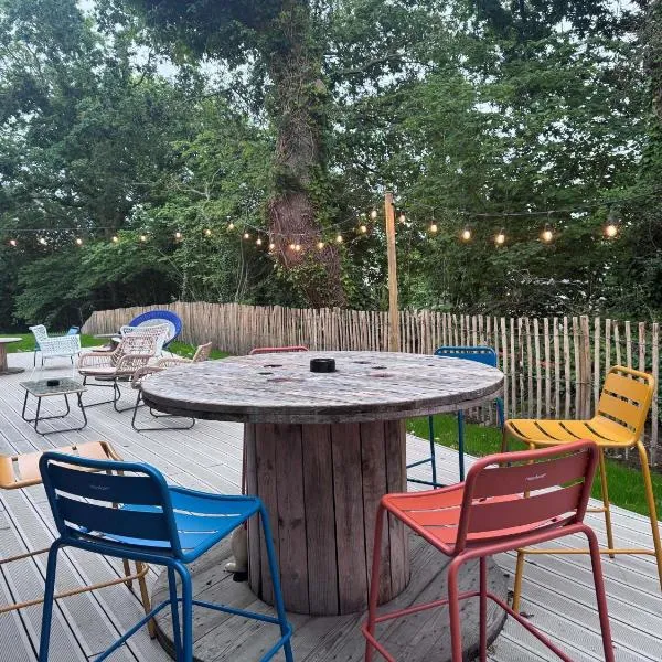 Greet Hotel Brest Aéroport, hotel v destinaci Guipavas