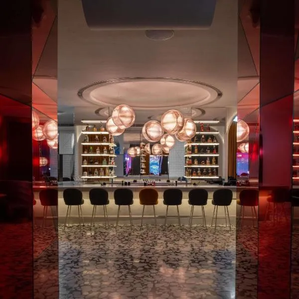 Mondrian Hong Kong, hotel v Hong Kongu