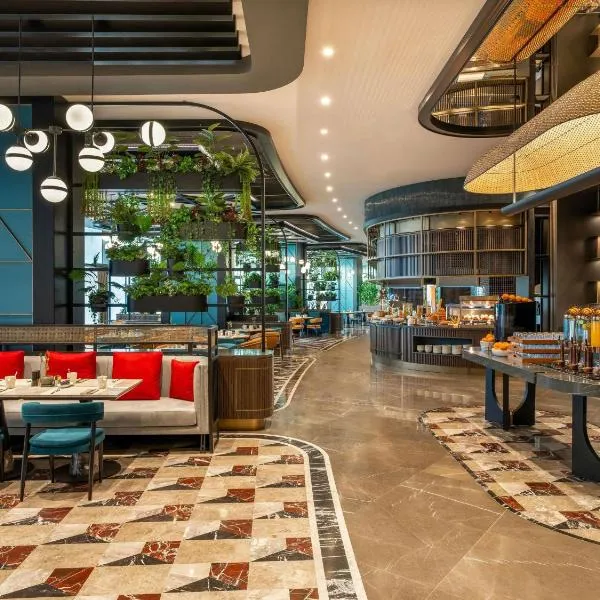 Mövenpick Hotel Istanbul Marmara Sea, khách sạn ở Istanbul