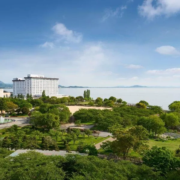 Grand Mercure Lake Biwa Resort & Spa, hotel in Nagahama